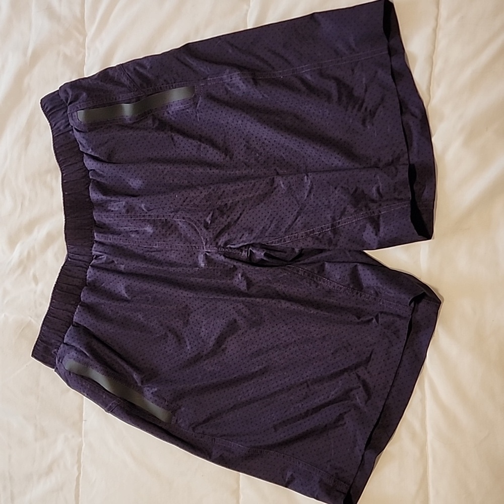 Lululemon Lined Running Shorts LG Men's Purple